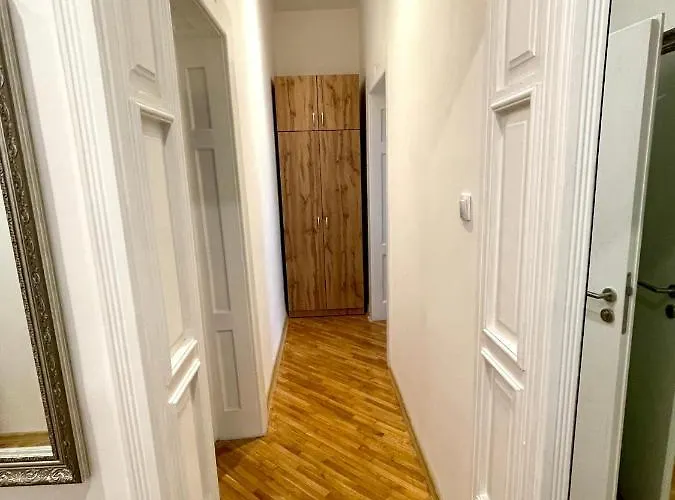 Luxury Vitosha Boulevard * סופיה